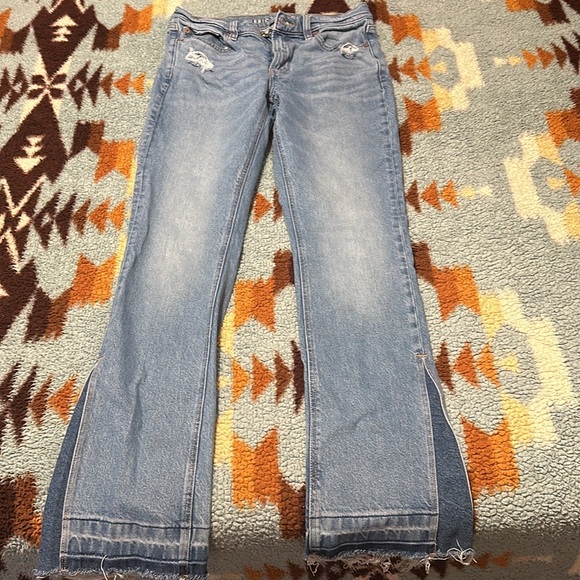 American Eagle 90’s low rise skinny kick jeans!! - Picture 2 of 8